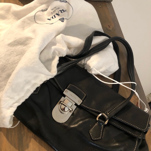 PRADA ..... leather handbag - Picture 2 of 16